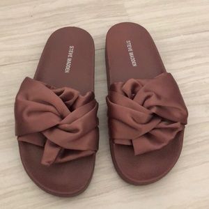 Steve Madden slides